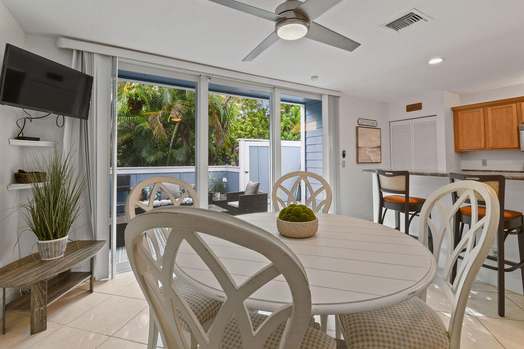 719 Ocean Dunes Circle Jupiter, FL 33477 - Photo 10 of 31 719OceanDunesCir-2022_19