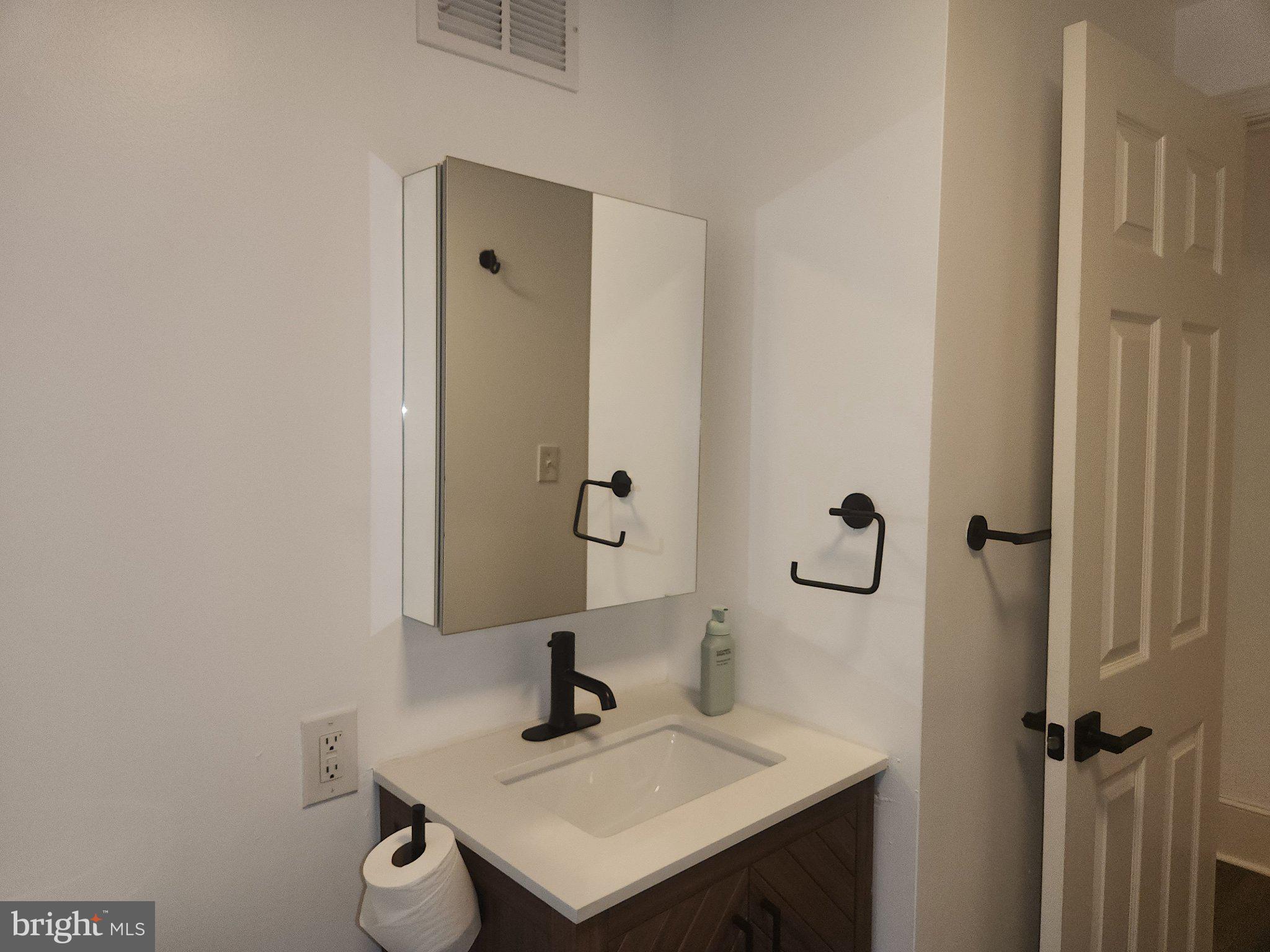 3856 Terrace Street Philadelphia, PA 19128 - Photo 36 of 43