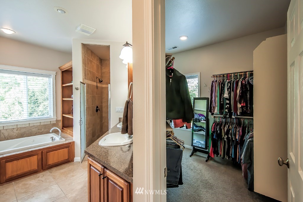 215 Looking Glass Road Walla Walla, WA 99362 - Photo 17 of 32 Gallery Image 17