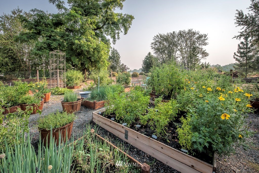 215 Looking Glass Road Walla Walla, WA 99362 - Photo 31 of 32 Gallery Image 31