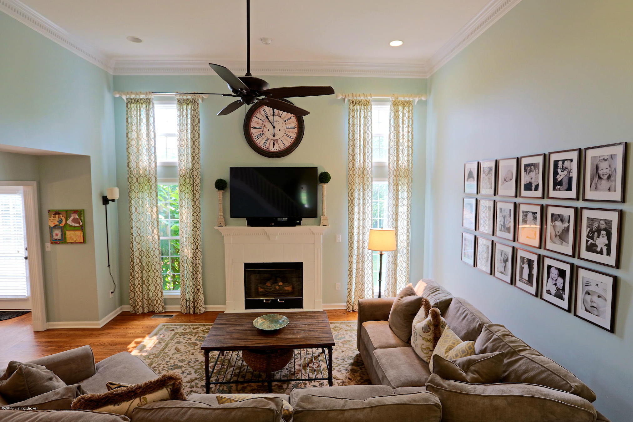 3513 Colonial Springs Road Louisville, KY 40245 - Photo 5 of 45 Floor-to-ceiling windows