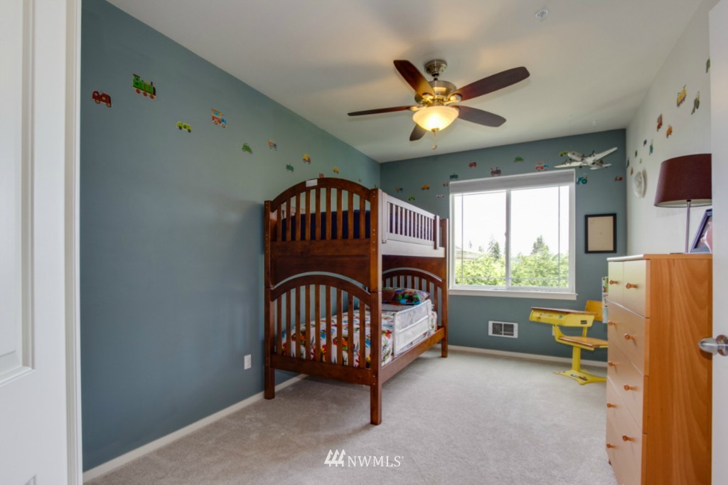 107 164th Street Southeast, Unit 3304 Bothell, WA 98012 - Photo 11 of 18 Gallery Image 11