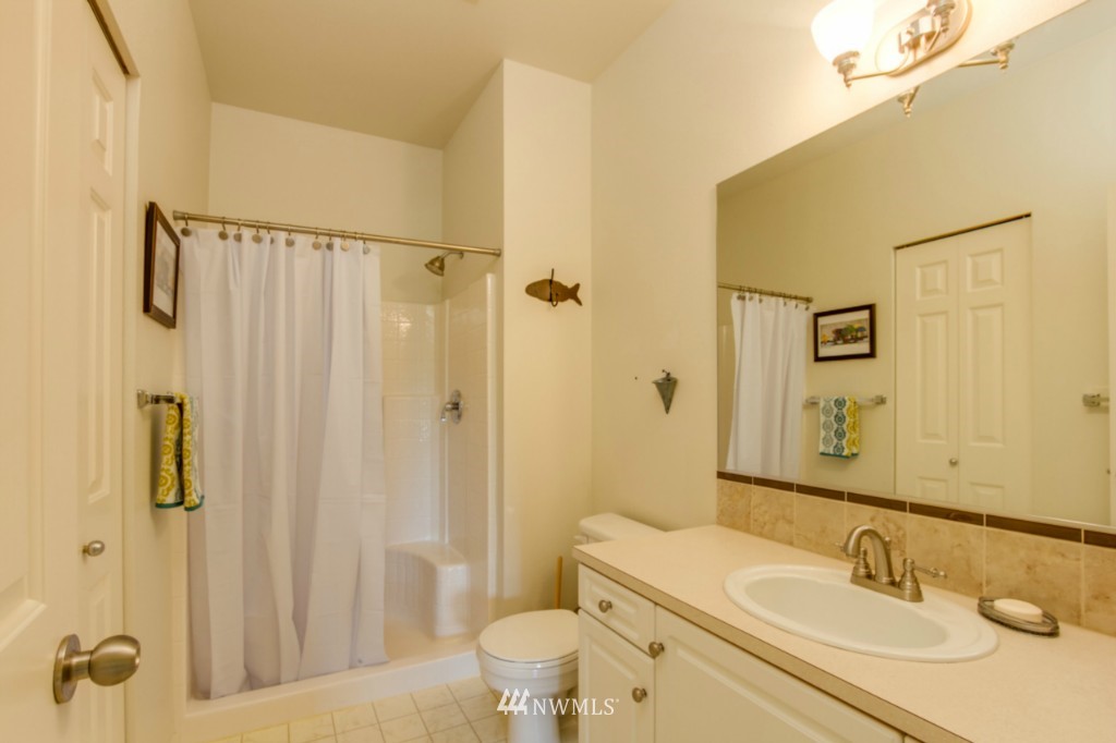 107 164th Street Southeast, Unit 3304 Bothell, WA 98012 - Photo 13 of 18 Gallery Image 13