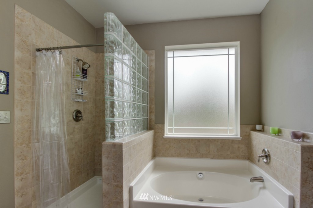107 164th Street Southeast, Unit 3304 Bothell, WA 98012 - Photo 10 of 18 Gallery Image 10