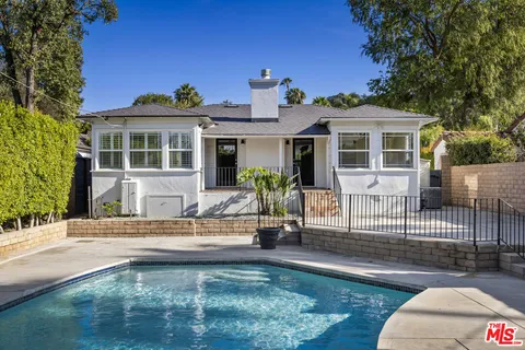 $6,950 | 12153 Maxwellton Road, Studio City, CA 91604