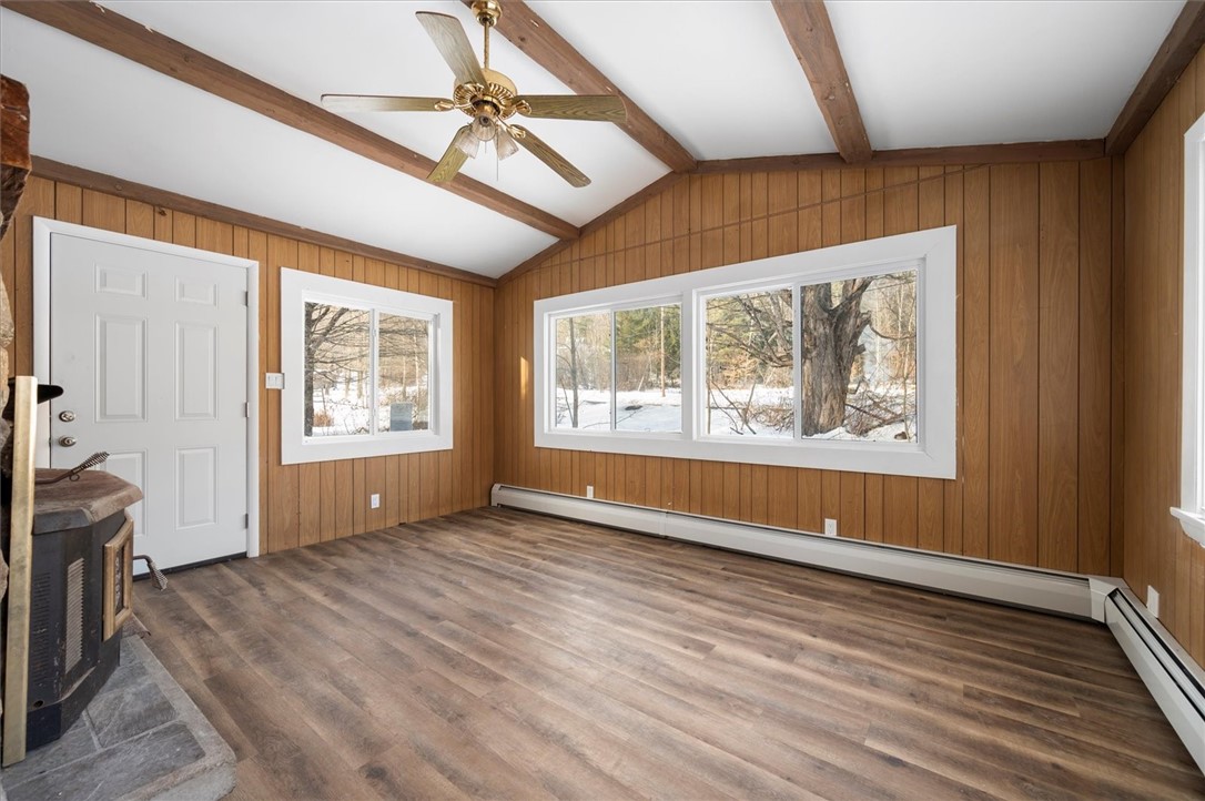 399 Jackson Summit Road, Unit E Mayfield, NY 12117 - Photo 7 of 17