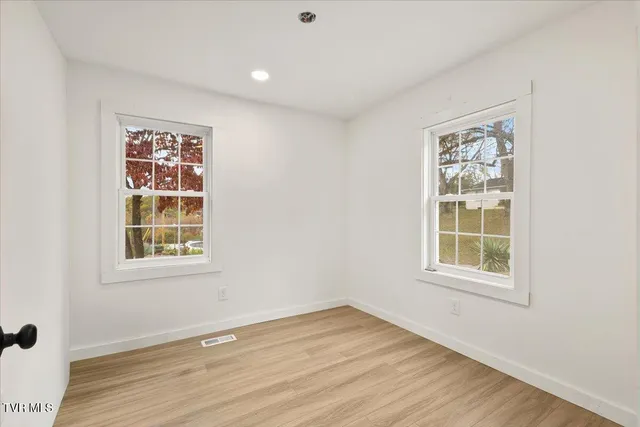 $1,600 | 145 New Street, Jonesborough, TN 37659