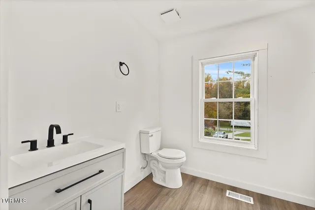 $1,600 | 145 New Street, Jonesborough, TN 37659