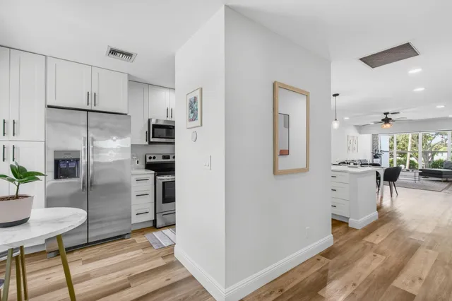 $2,300 | 2825 Southwest 13th Street, Unit 204, Delray Beach, FL 33445