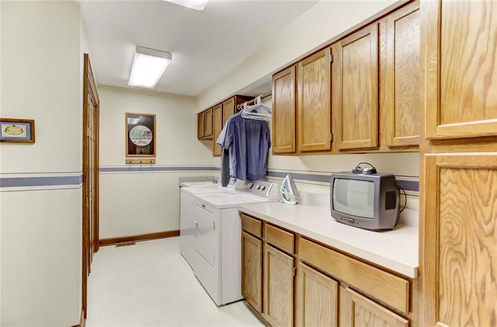 410 Leander Drive Springfield, OH 45504 - Photo 23 of 40