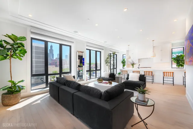 $2,999,999 | 116 North Willard Court, Unit PH01, Chicago, IL 60607