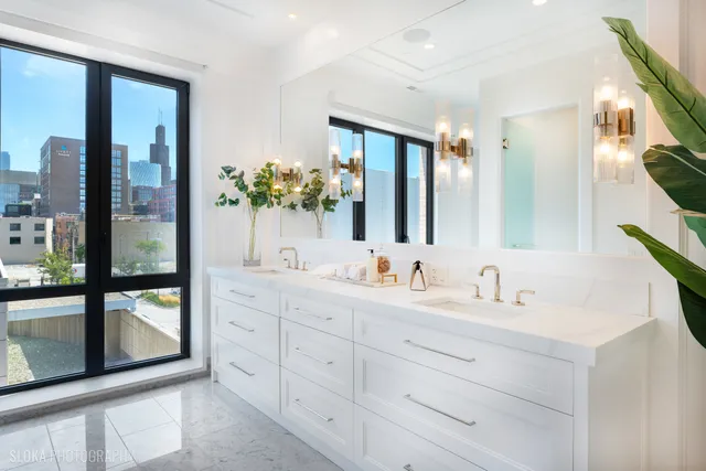 $2,999,999 | 116 North Willard Court, Unit PH01, Chicago, IL 60607