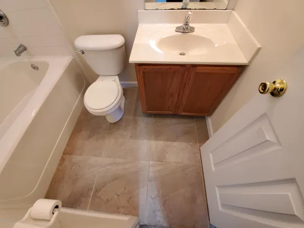 a close view of a bathtub in shower
