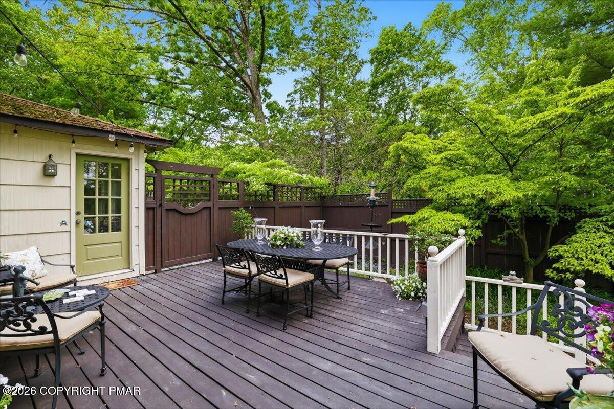 315 West Gate Road Cresco, PA 18326 - Photo 17 of 60 Open deck