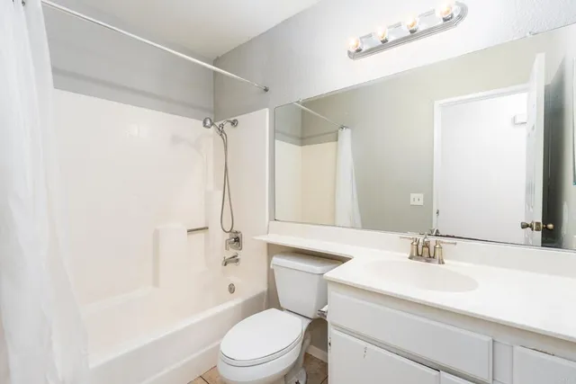 $469,999 | 695 Clearwater Drive, Perris, CA 92571