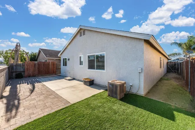 $469,999 | 695 Clearwater Drive, Perris, CA 92571