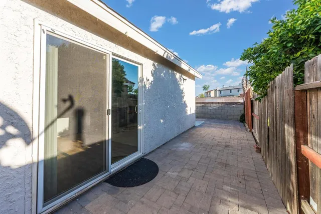 $469,999 | 695 Clearwater Drive, Perris, CA 92571