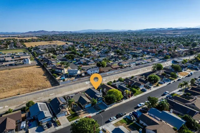 $469,999 | 695 Clearwater Drive, Perris, CA 92571