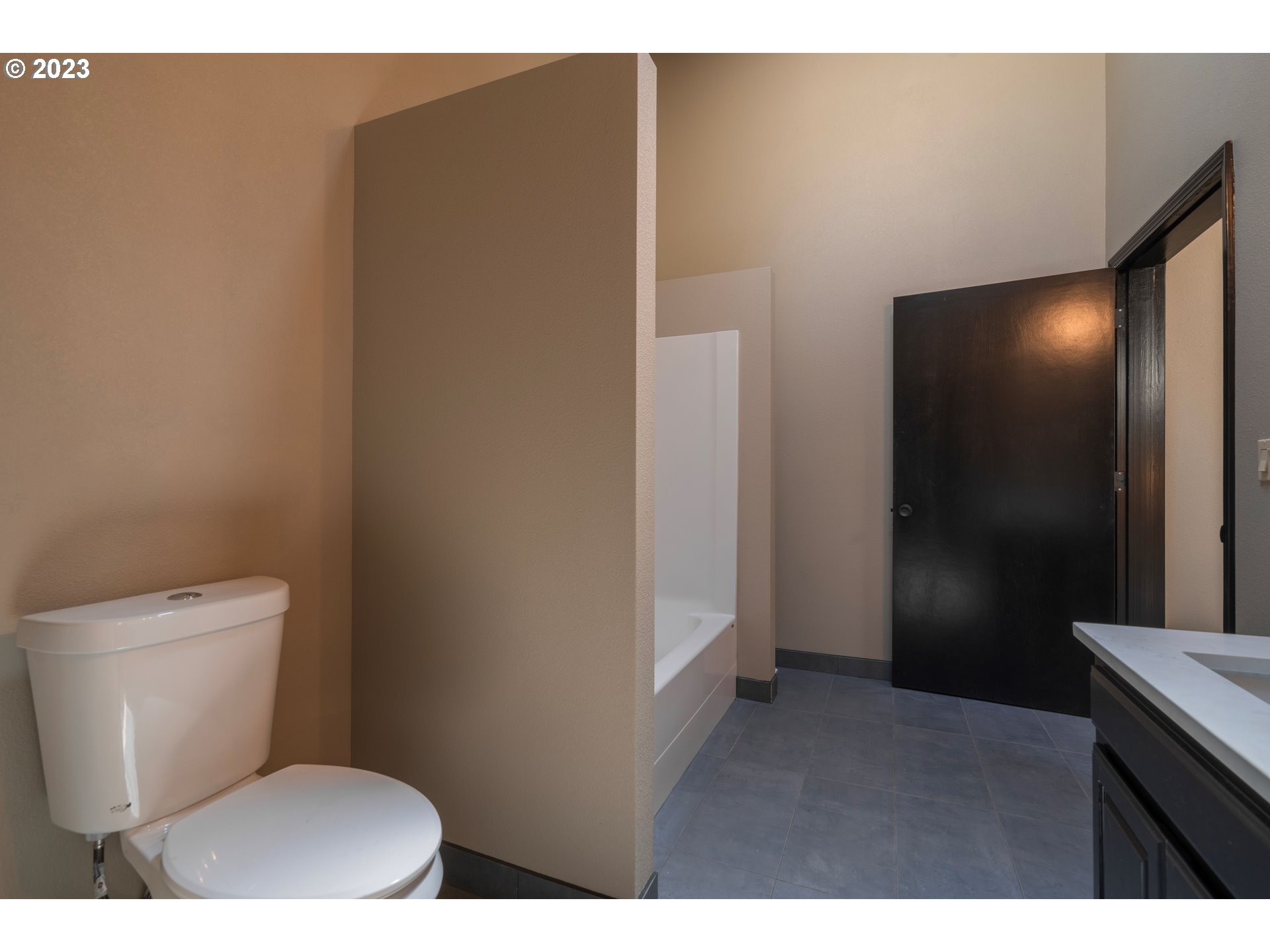 19040 South Mattoon Road Estacada, OR 97023 - Photo 30 of 46 a bathroom with a toilet and a shower