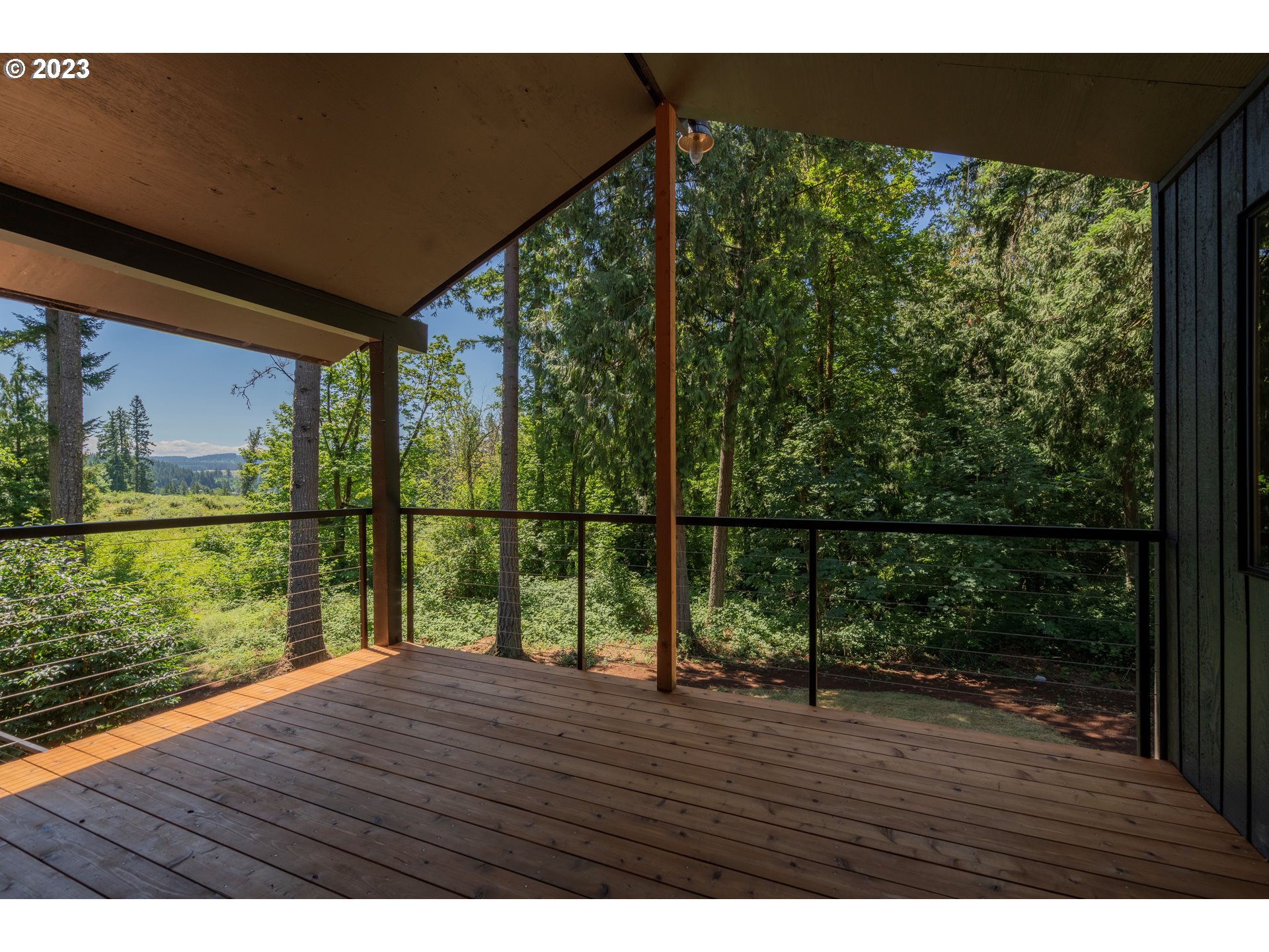 19040 South Mattoon Road Estacada, OR 97023 - Photo 33 of 46 a view of balcony with wooden floor
