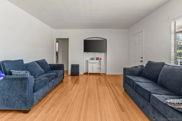$899,000 | 228 East 15th Avenue, Escondido, CA 92025