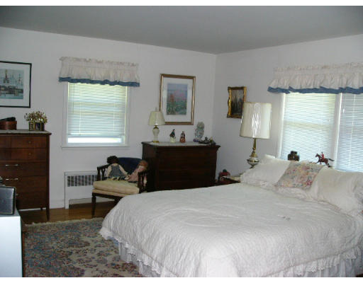 12 Marshall Road Milton, MA 02186 - Photo 7 of 12 Gallery Image 7