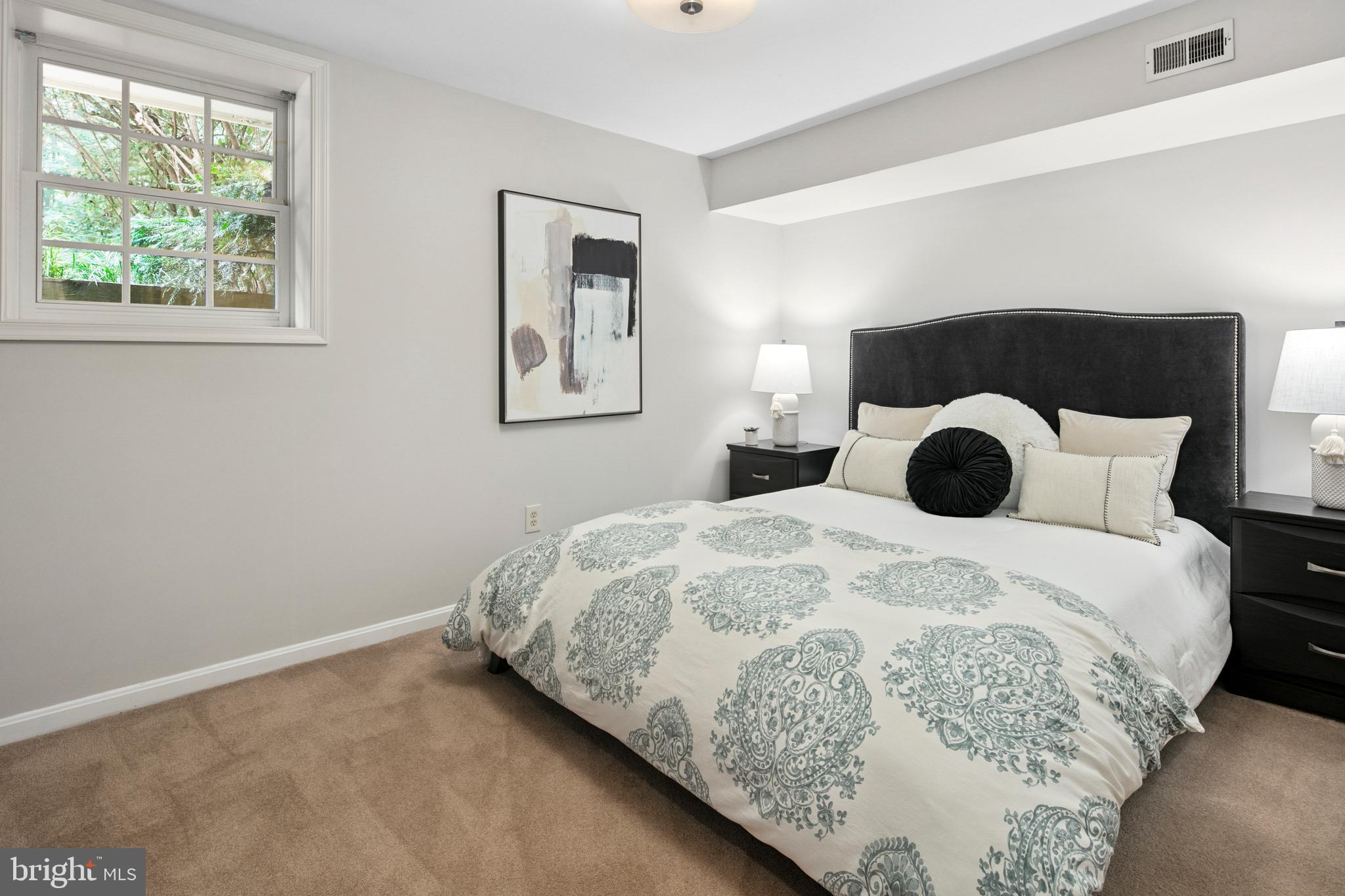 11415 Hollow Timber Court Reston, VA 20194 - Photo 36 of 46 Gallery Image 36