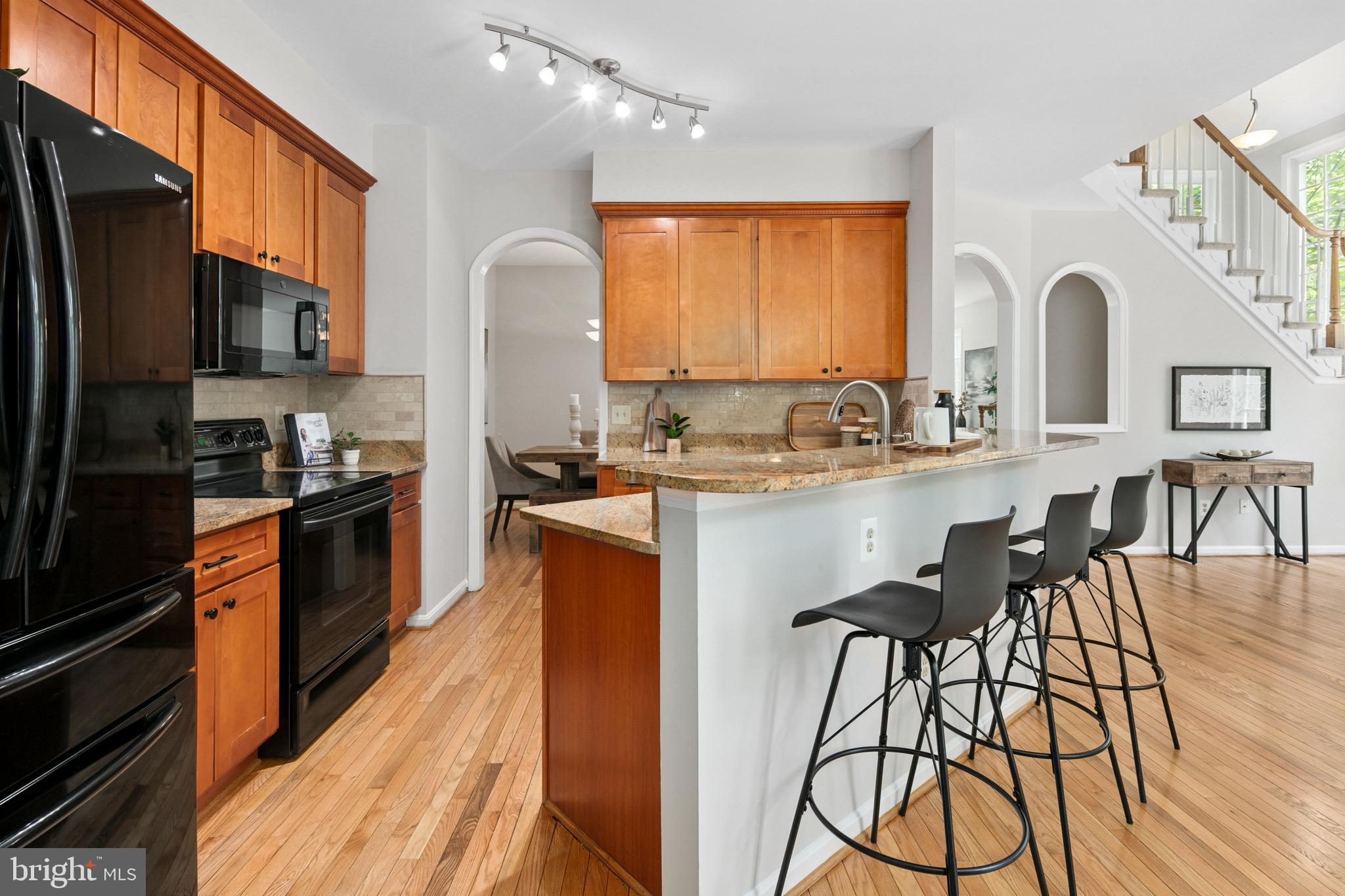 11415 Hollow Timber Court Reston, VA 20194 - Photo 7 of 46 Gallery Image 7