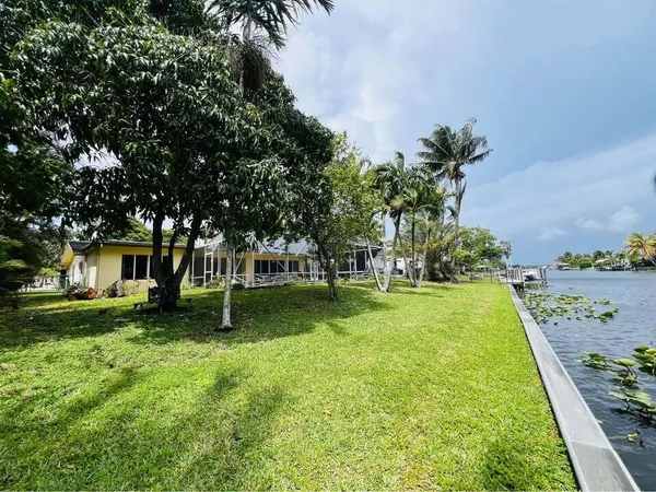 $8,500 | 7834 Edgewater Drive, Lake Clarke Shores, FL 33406
