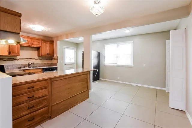 $1,325 | 705 West Marcia Avenue, Independence, MO 64050