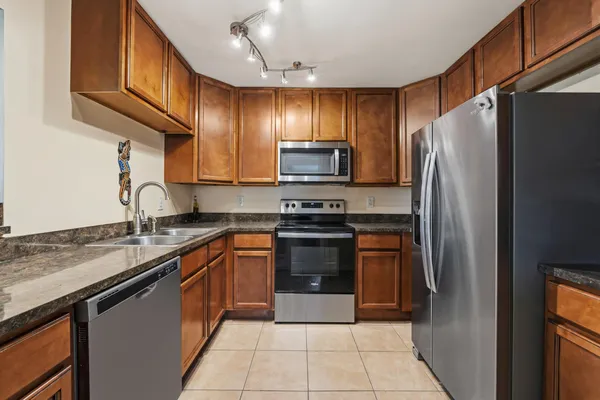 $125,000 | 2050 Oleander Boulevard, Unit 1106, Fort Pierce, FL 34950