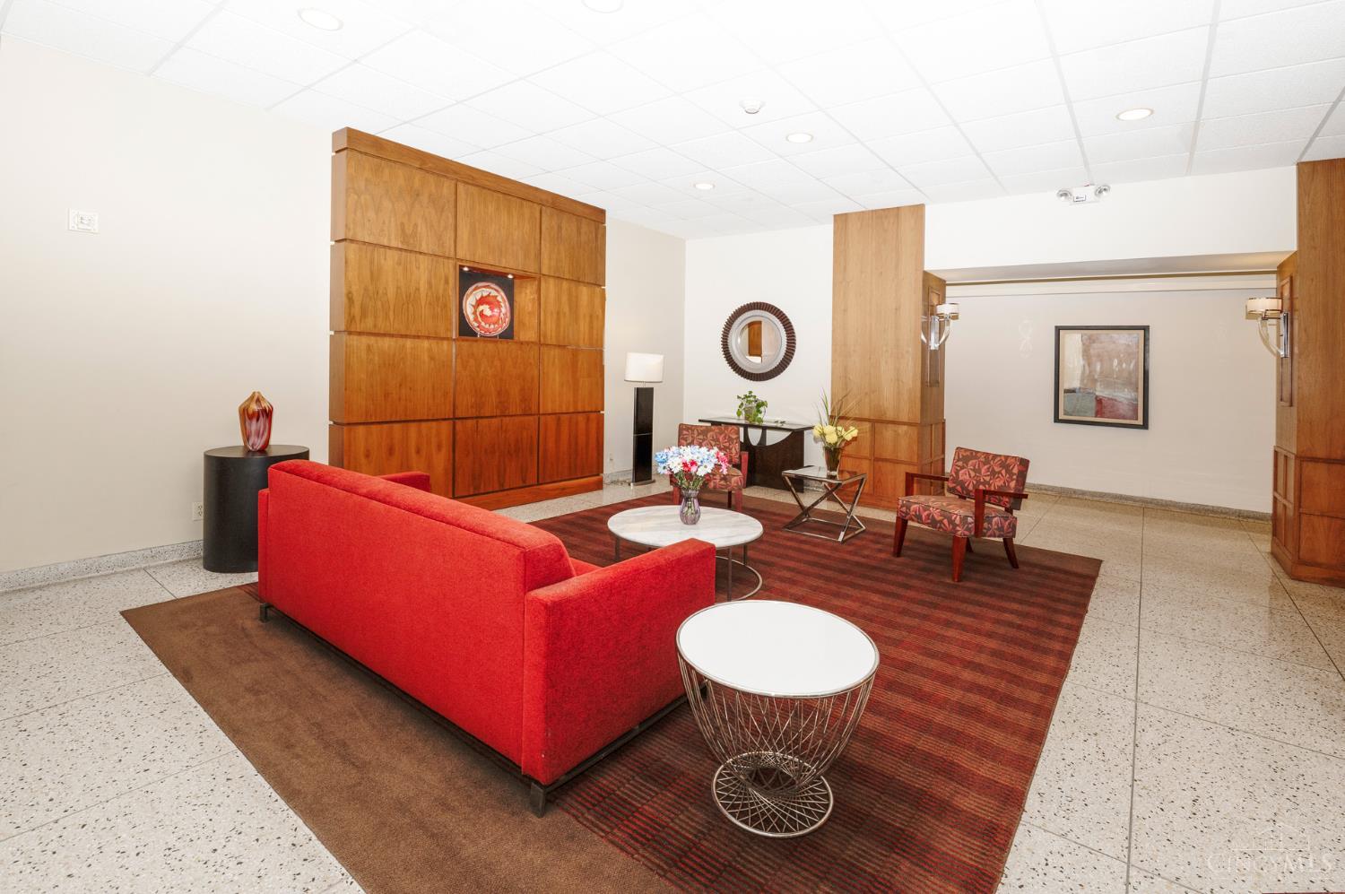 2324 Madison Road, Unit 902 Cincinnati, OH 45208 - Photo 41 of 43 Gallery Image 41