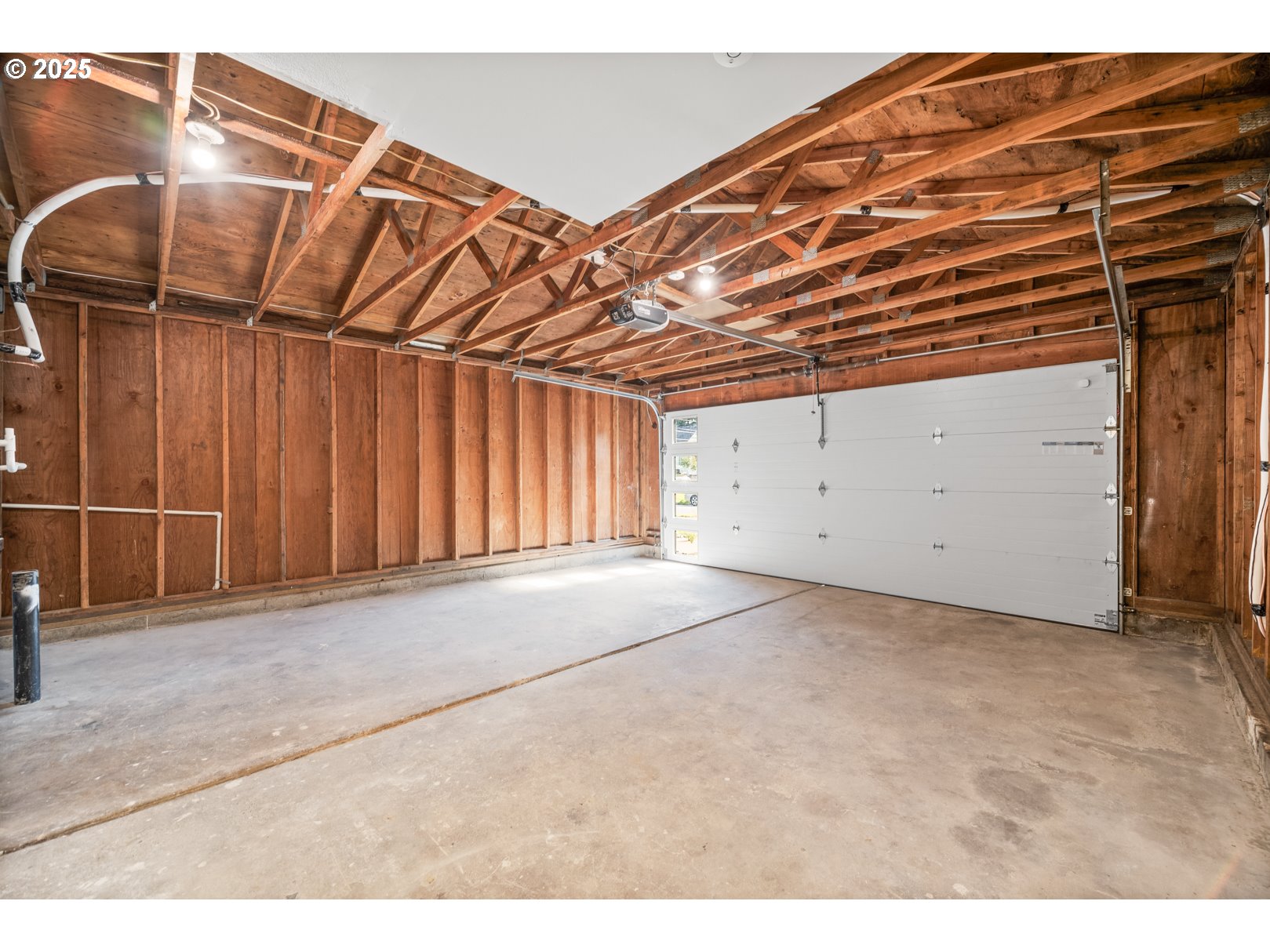 7235 Northeast 9th Avenue Portland, OR 97211 - Photo 22 of 22 a view of an empty room