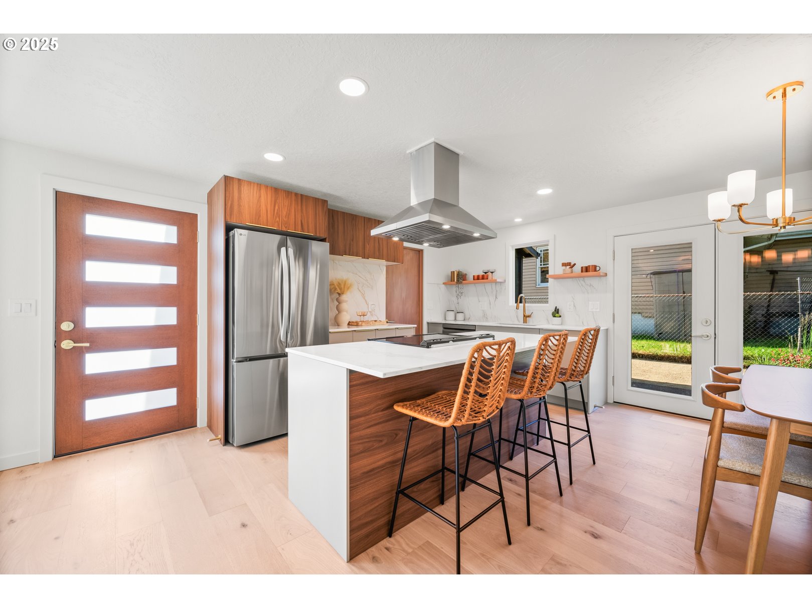 7235 Northeast 9th Avenue Portland, OR 97211 - Photo 3 of 22 a dining room with furniture and window