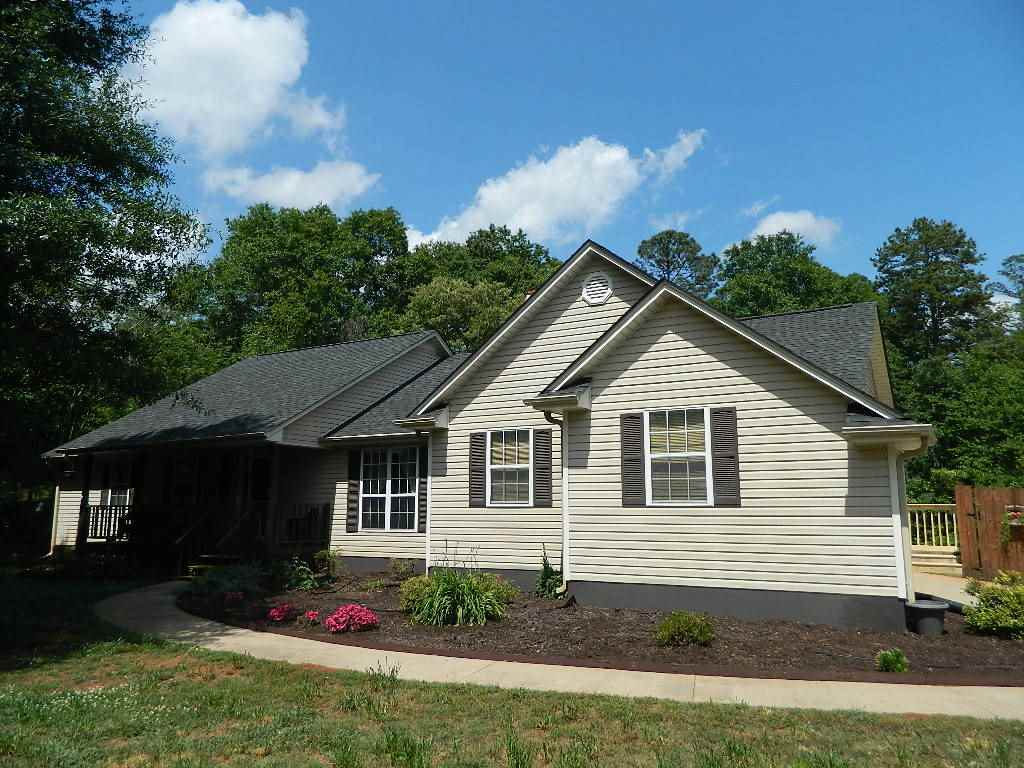1804 McClellan Road Anderson, SC 29621 - Photo 2 of 24