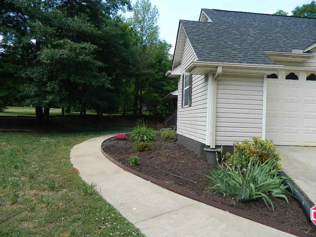 1804 McClellan Road Anderson, SC 29621 - Photo 8 of 24
