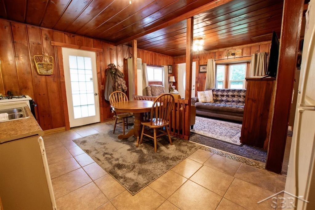 1467 Estey Road Beaverton, MI 48612 - Photo 9 of 16 50122040-8.JPG