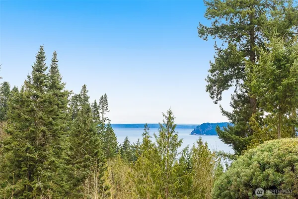 $389,000 | 8106 53rd Avenue West, Unit A, Mukilteo, WA 98275