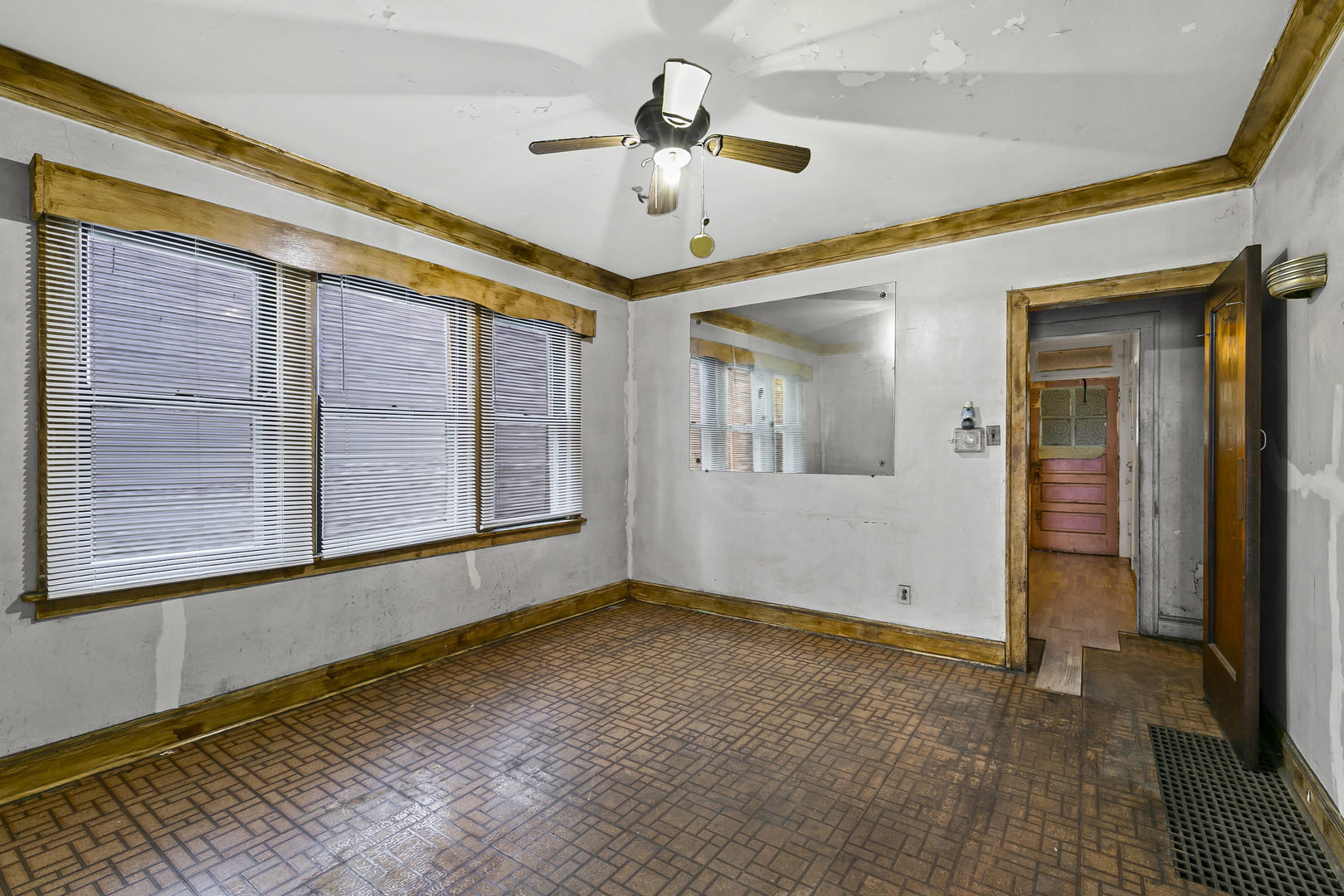 6536 South Rhodes Avenue Chicago, IL 60637 - Photo 7 of 21