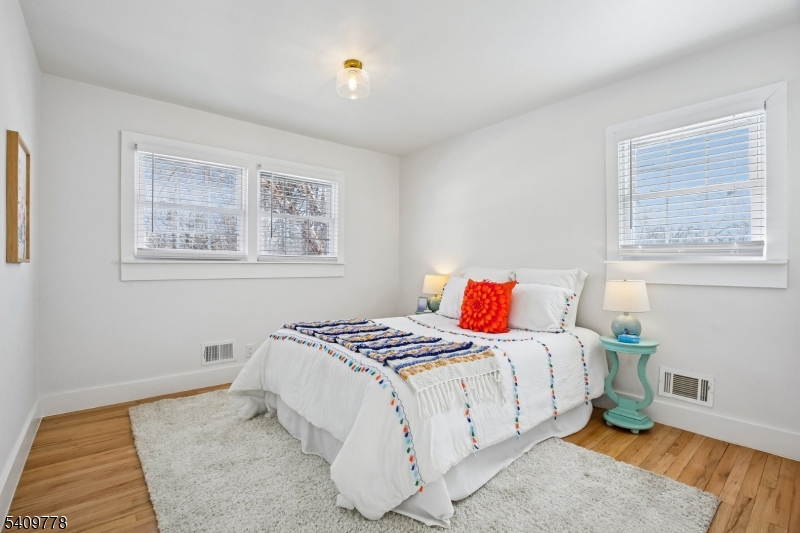 91 Warren Road West Orange, NJ 07052 - Photo 21 of 40