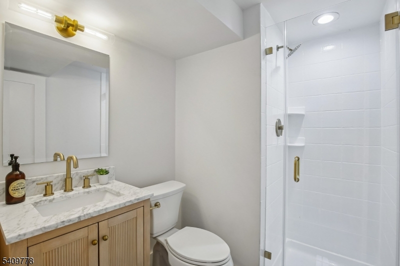 91 Warren Road West Orange, NJ 07052 - Photo 30 of 40