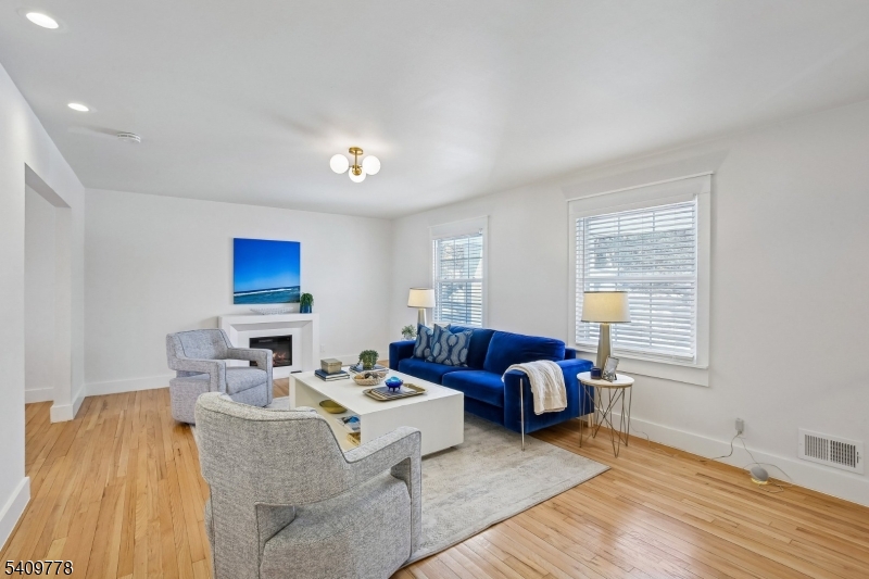 91 Warren Road West Orange, NJ 07052 - Photo 4 of 40