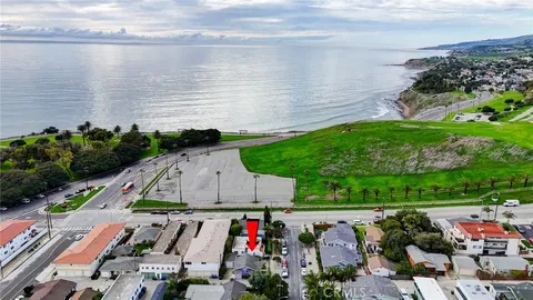 a picture of houses with outdoor space