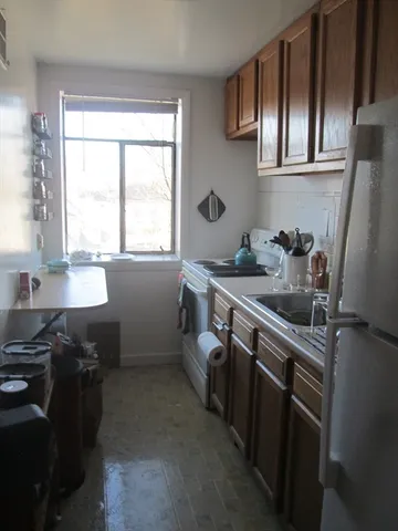 $2,050 | 276 Massachusetts Avenue, Unit 101, Arlington, MA 02474