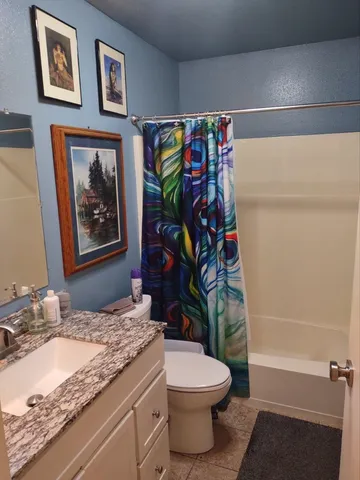 $275,000 | 9024 North Country Homes Boulevard, Unit 7, Spokane, WA 99218