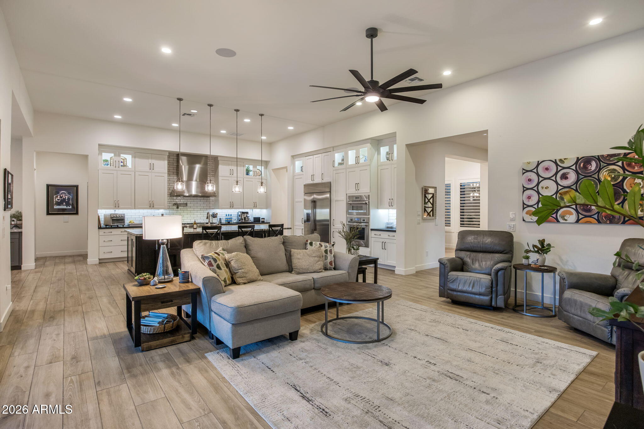 1732 East Gillcrest Road Gilbert, AZ 85298 - Photo 27 of 63 Great Room overlooking Kitchen