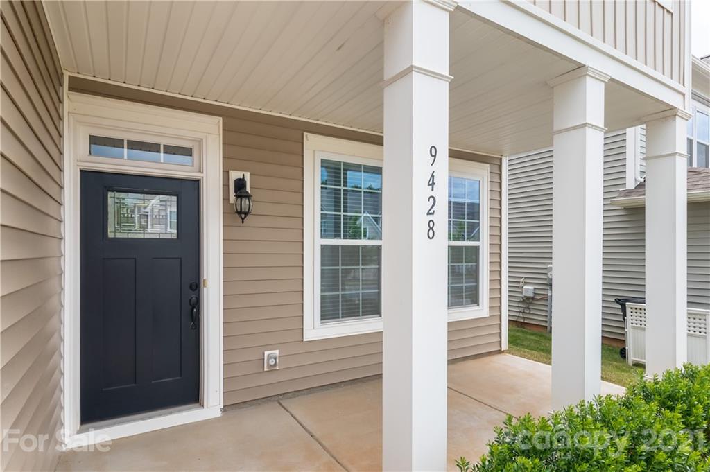 9428 Inverness Bay Road Charlotte, NC 28278 - Photo 2 of 27 Gallery Image 2
