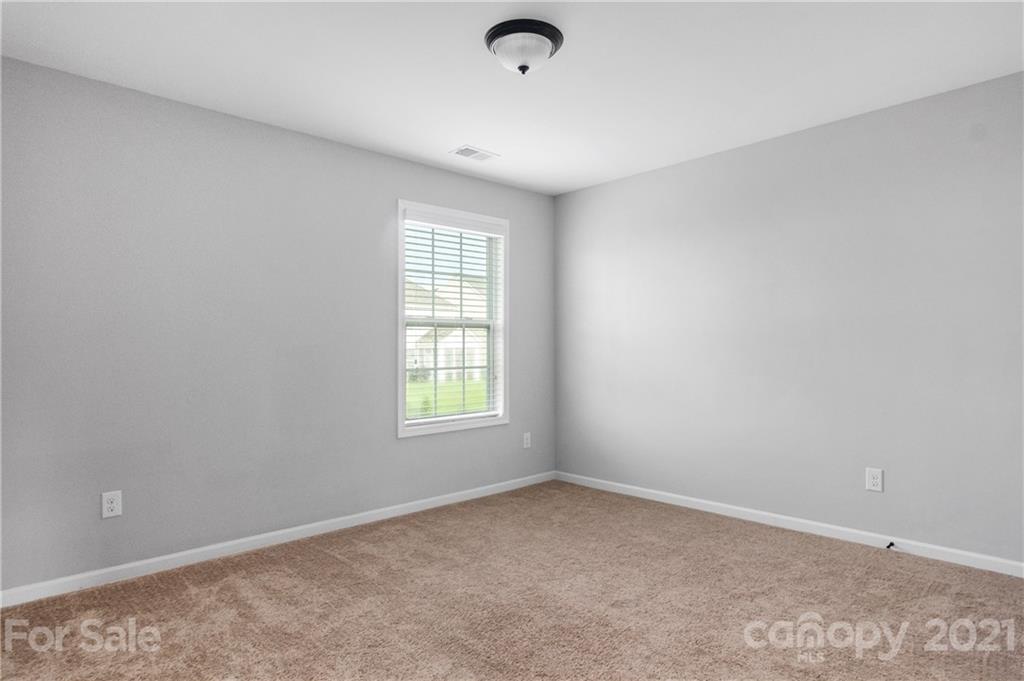 9428 Inverness Bay Road Charlotte, NC 28278 - Photo 17 of 27 Gallery Image 17