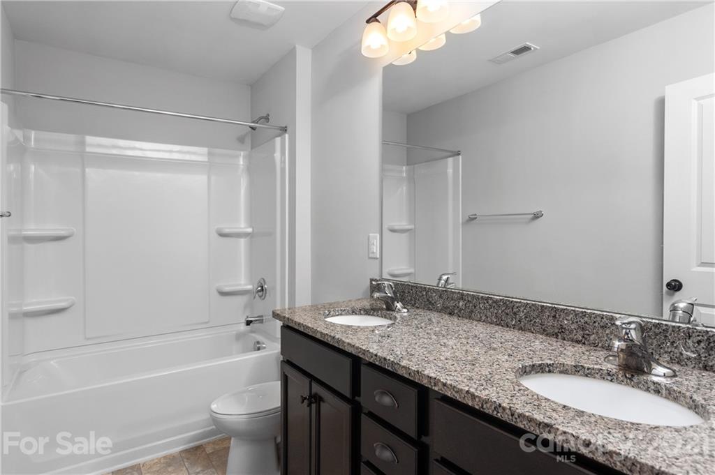 9428 Inverness Bay Road Charlotte, NC 28278 - Photo 20 of 27 Gallery Image 20