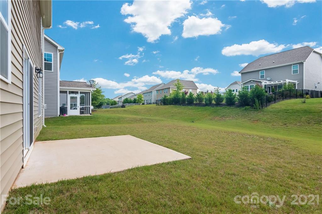 9428 Inverness Bay Road Charlotte, NC 28278 - Photo 23 of 27 Gallery Image 23